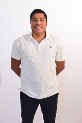 Portrait of Rafael Mondragon, Real Estate Professional